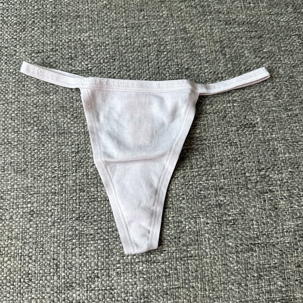 2008 Vintage Victoria's Secret V-string Panty